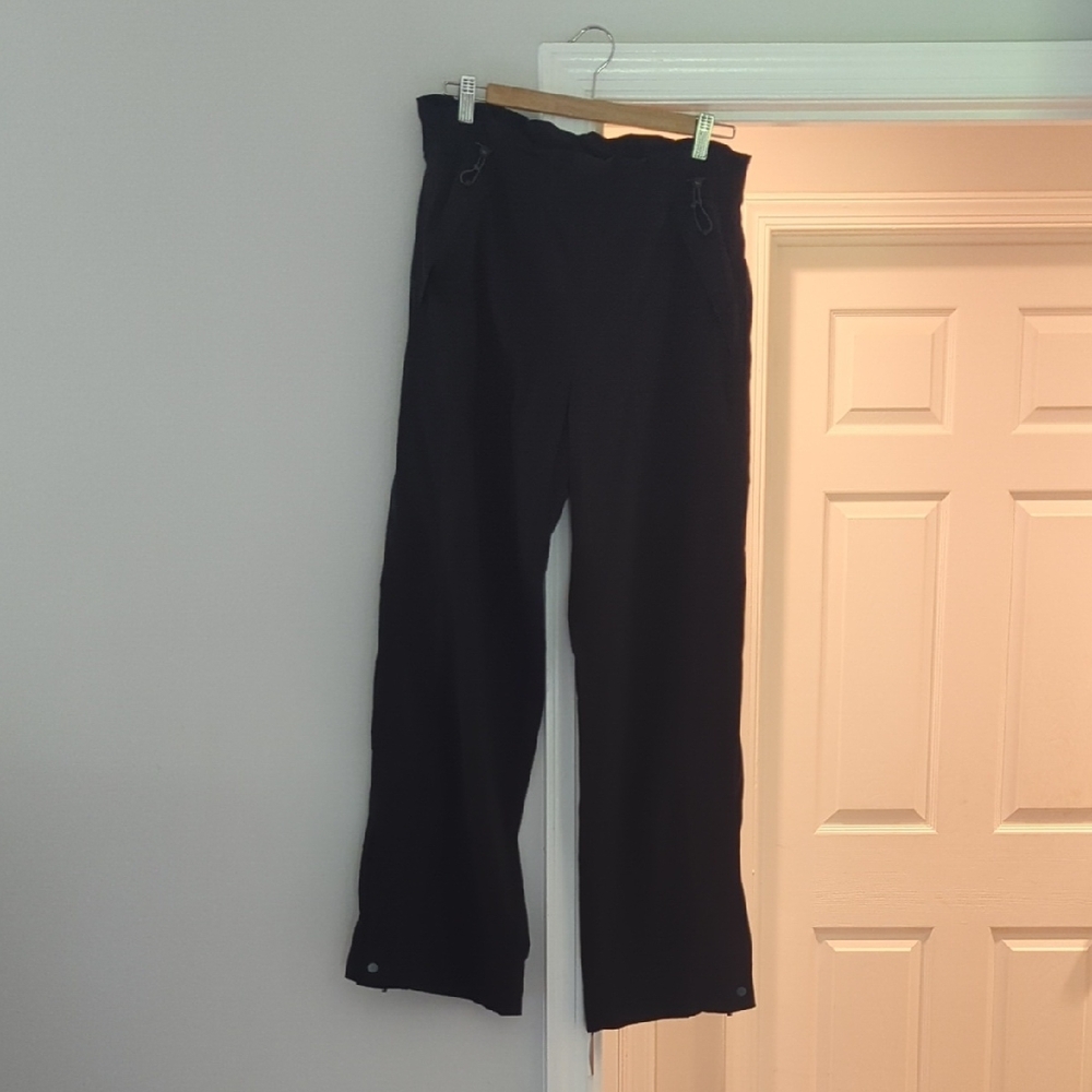 Athleta Black Trekkie High Rise Parachute Pant1 Size 10